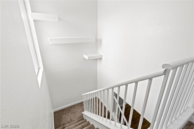 Building Photo - 2212 Silver Pine Dr