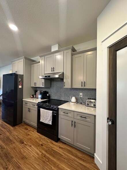 Building Photo - 4819 Whitewood Rd