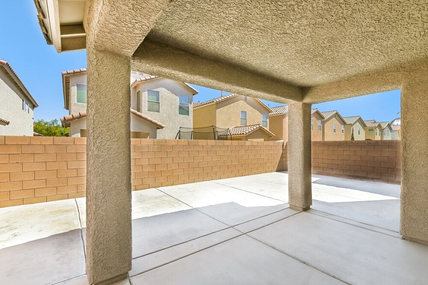 Building Photo - 11650 Nardo Ct