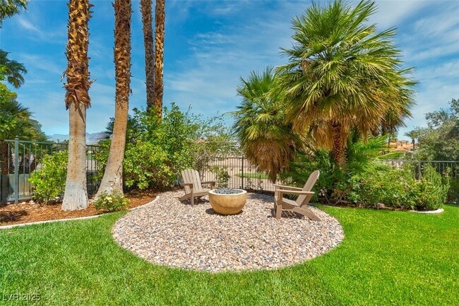 Building Photo - 8848 Rainbow Ridge Dr