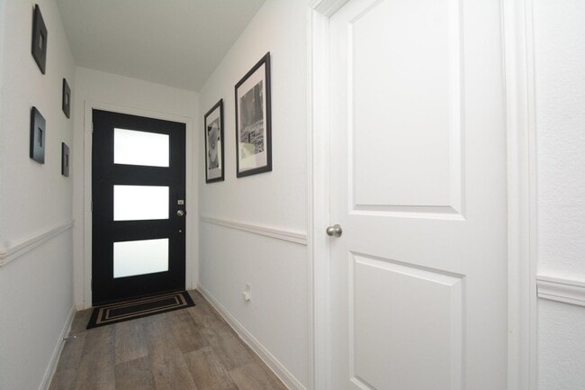 Building Photo - 1982 Rd 5714