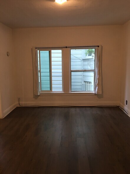 Building Photo - 489 14th St