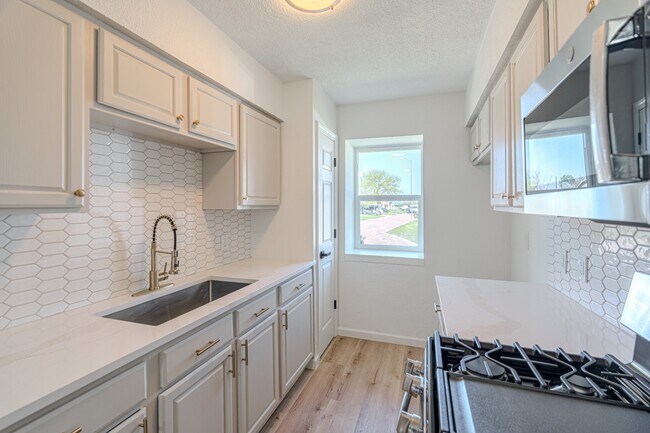 Building Photo - 3538 Cork Dr