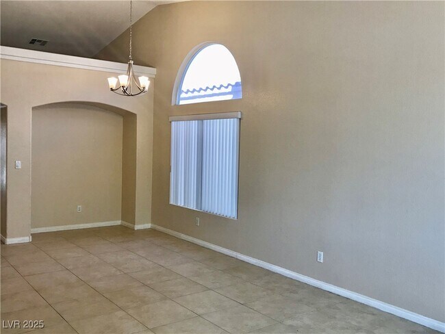 Building Photo - 10629 Bella Ordaz Way