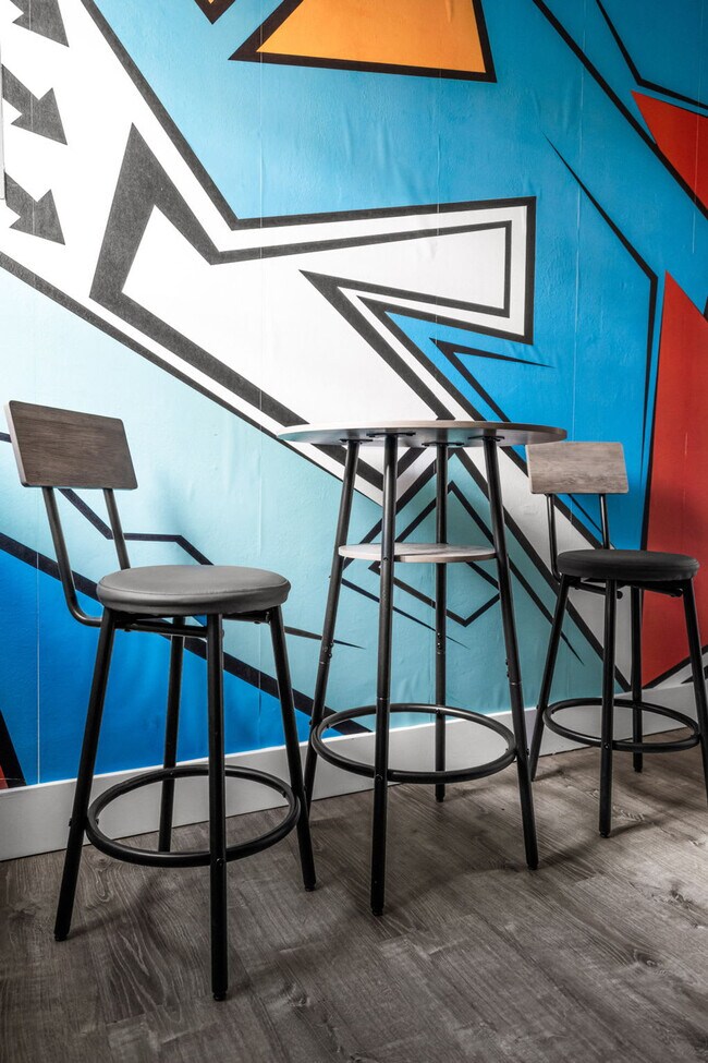 Building Photo - 5760 NE 18th Ave