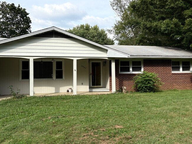 Building Photo - 2407 Buffalo Rd