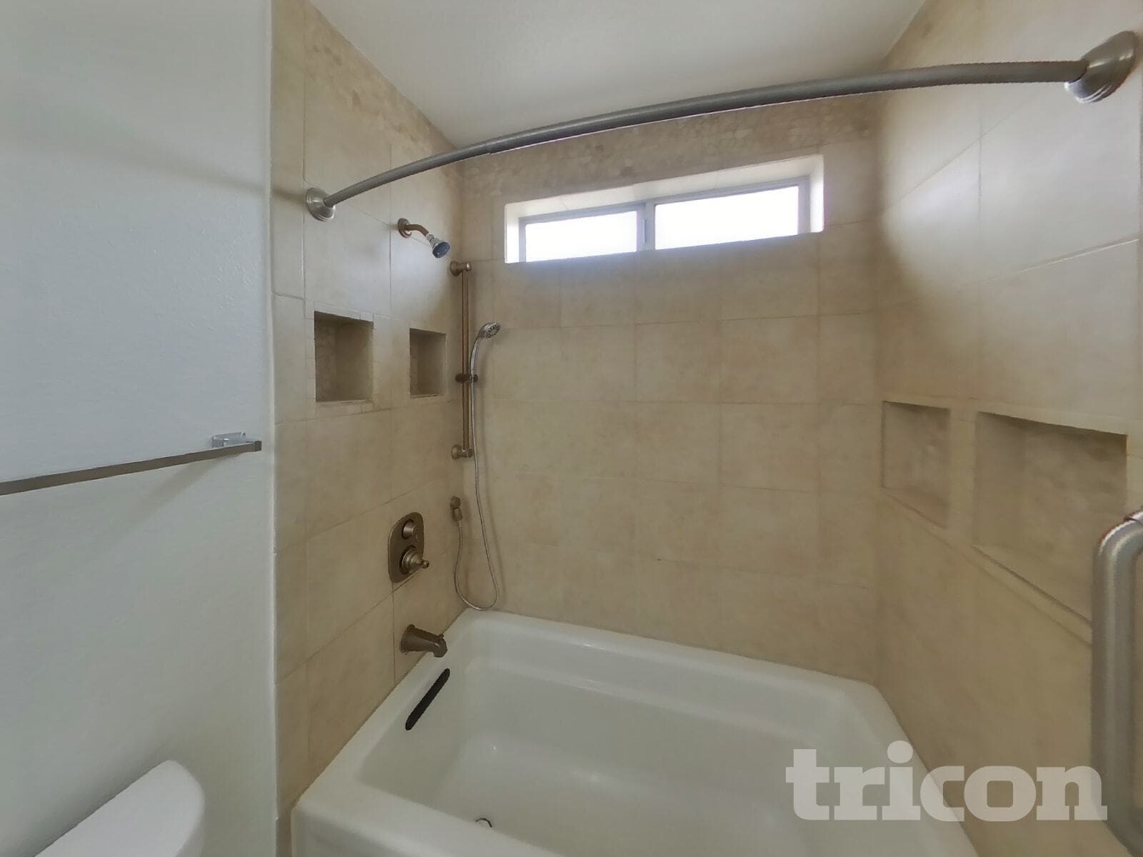 Building Photo - 10221 W Turney Ave