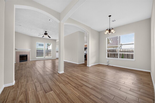 Building Photo - 1706 Teal Run Pl Dr