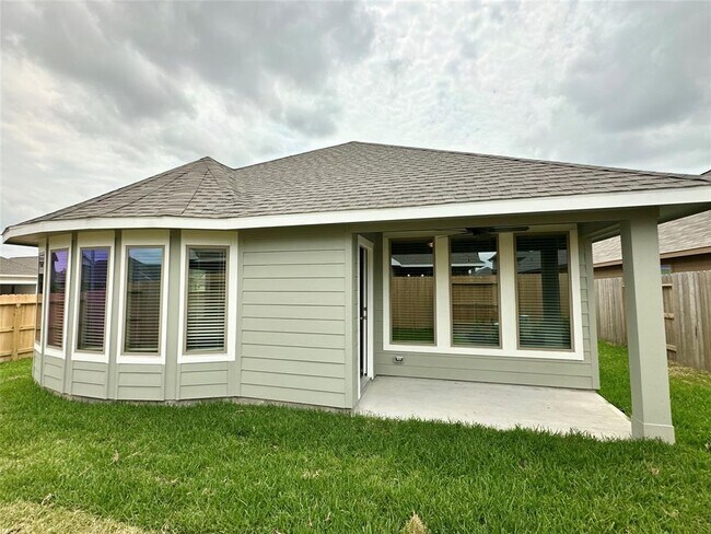 Building Photo - 3274 Old Ironwood Dr
