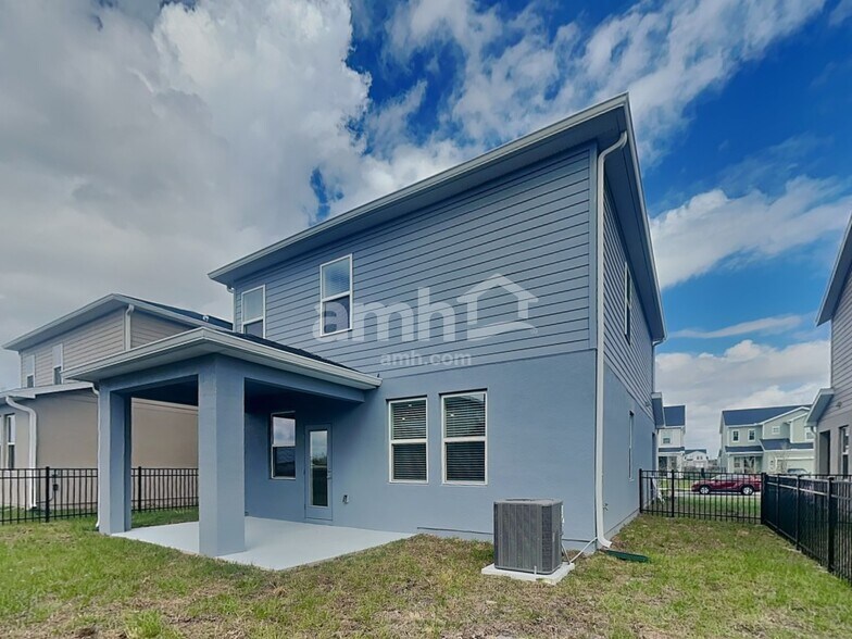 Building Photo - 5933 Sycamore Pl St