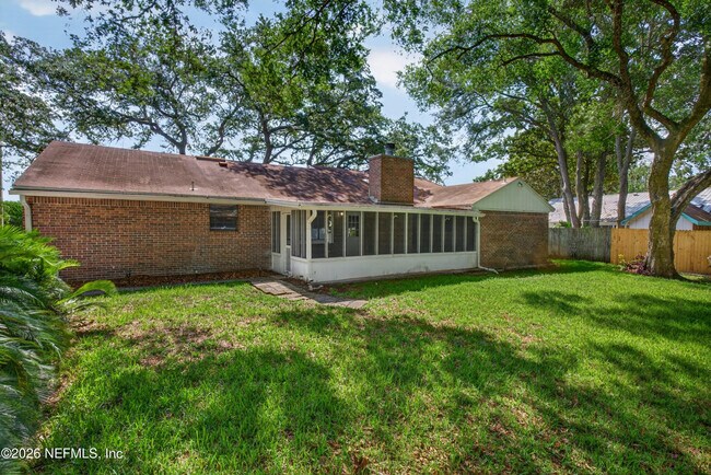 Building Photo - 516 Penman Rd