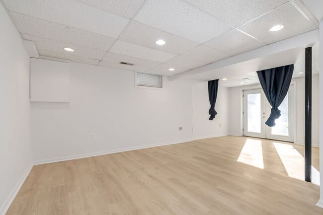 Building Photo - 17020 Briardale Rd