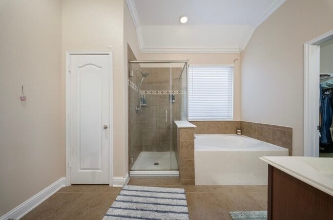 Building Photo - 6130 Flagg Ranch Dr