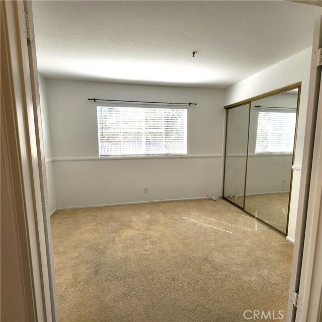 Building Photo - 132 Cartier Aisle