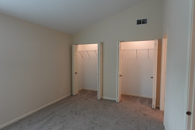 Building Photo - 1070 Woodhill Ct