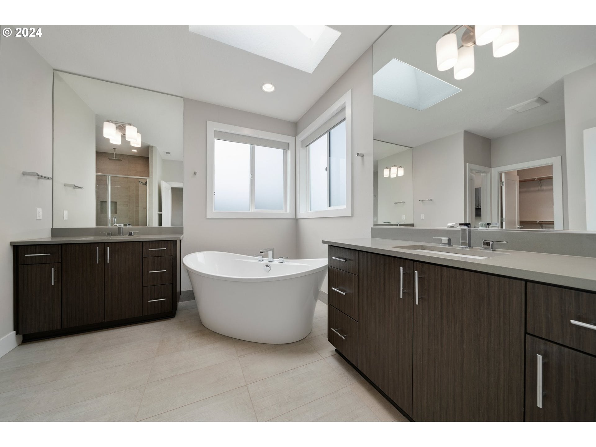 Master Bathroom - 14615 NW Fricke Ln