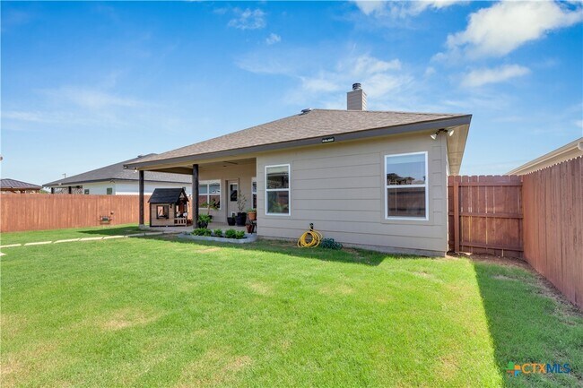 Building Photo - 8508 Glade Dr