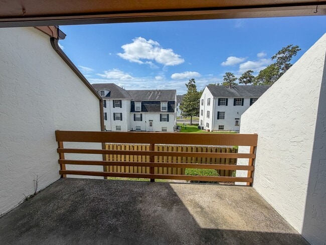 Building Photo - Somerset Village #1662