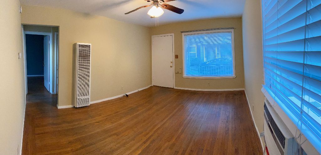 living rm - 1043 64th St