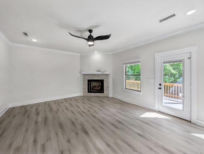 Building Photo - 284 Stoneykirk Dr