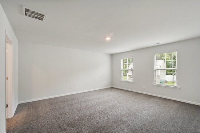 Building Photo - Charming 4 Bed Rental Home Located in Cypr...