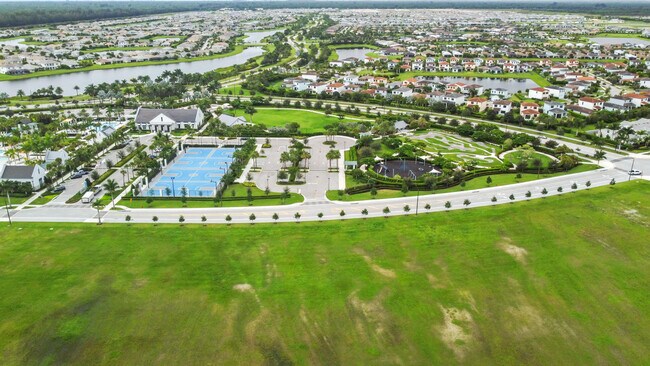 Building Photo - 14236 Gray Bark Bnd