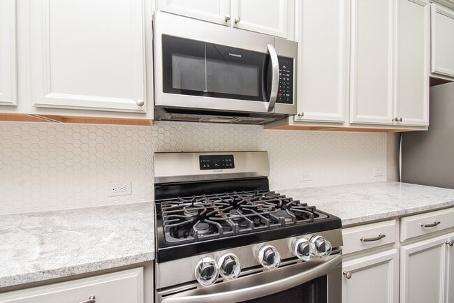 Building Photo - 19535 Shady Hike Ln