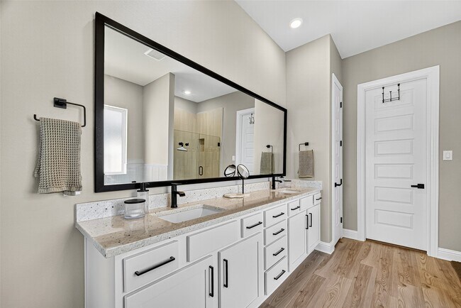 Building Photo - 2135 Tioga Vw Dr