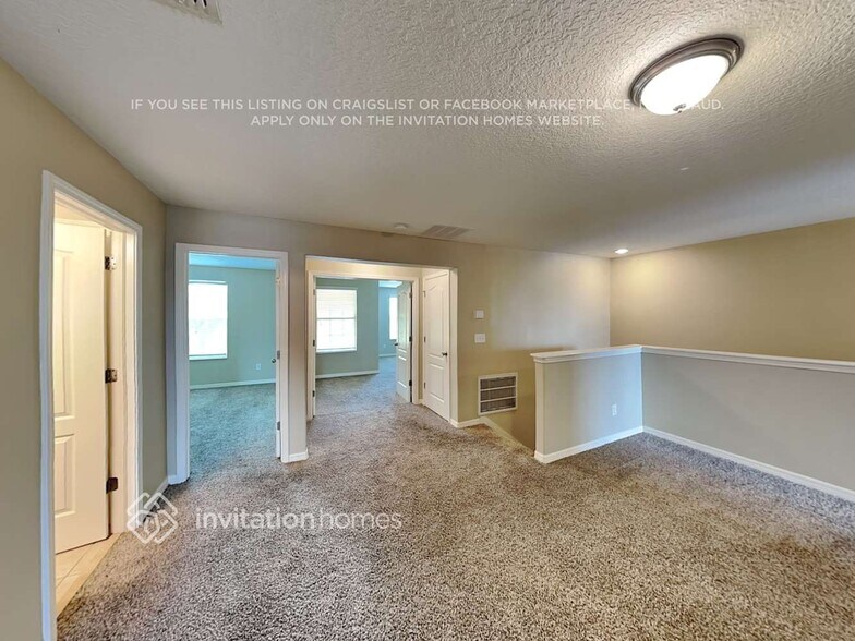 Building Photo - 525 19th St NW