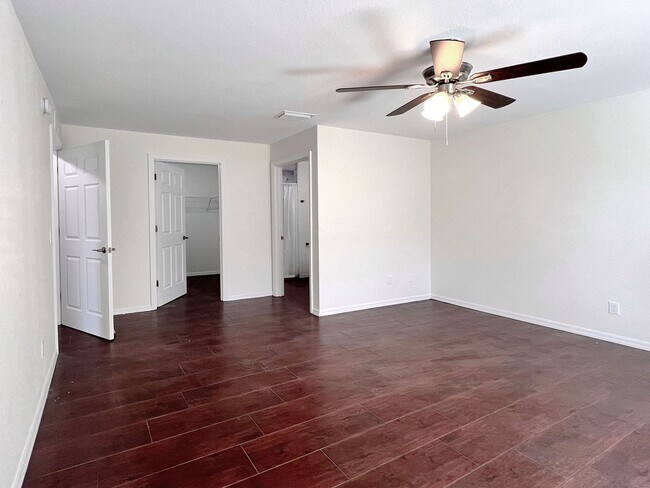 Building Photo - Beautiful Three-bedroom Corner Lot Home