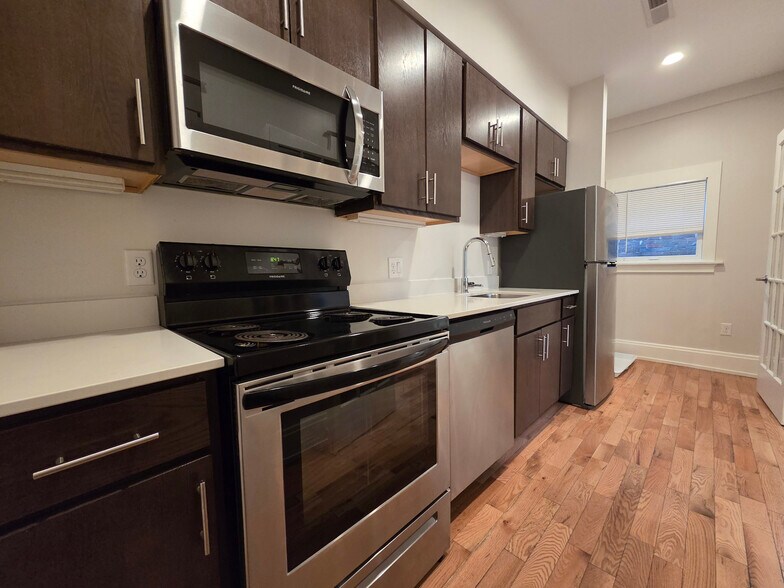 Building Photo - 3113 Warsaw Ave