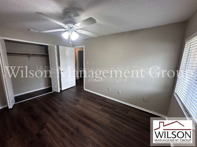 Building Photo - 321 Redwing Way