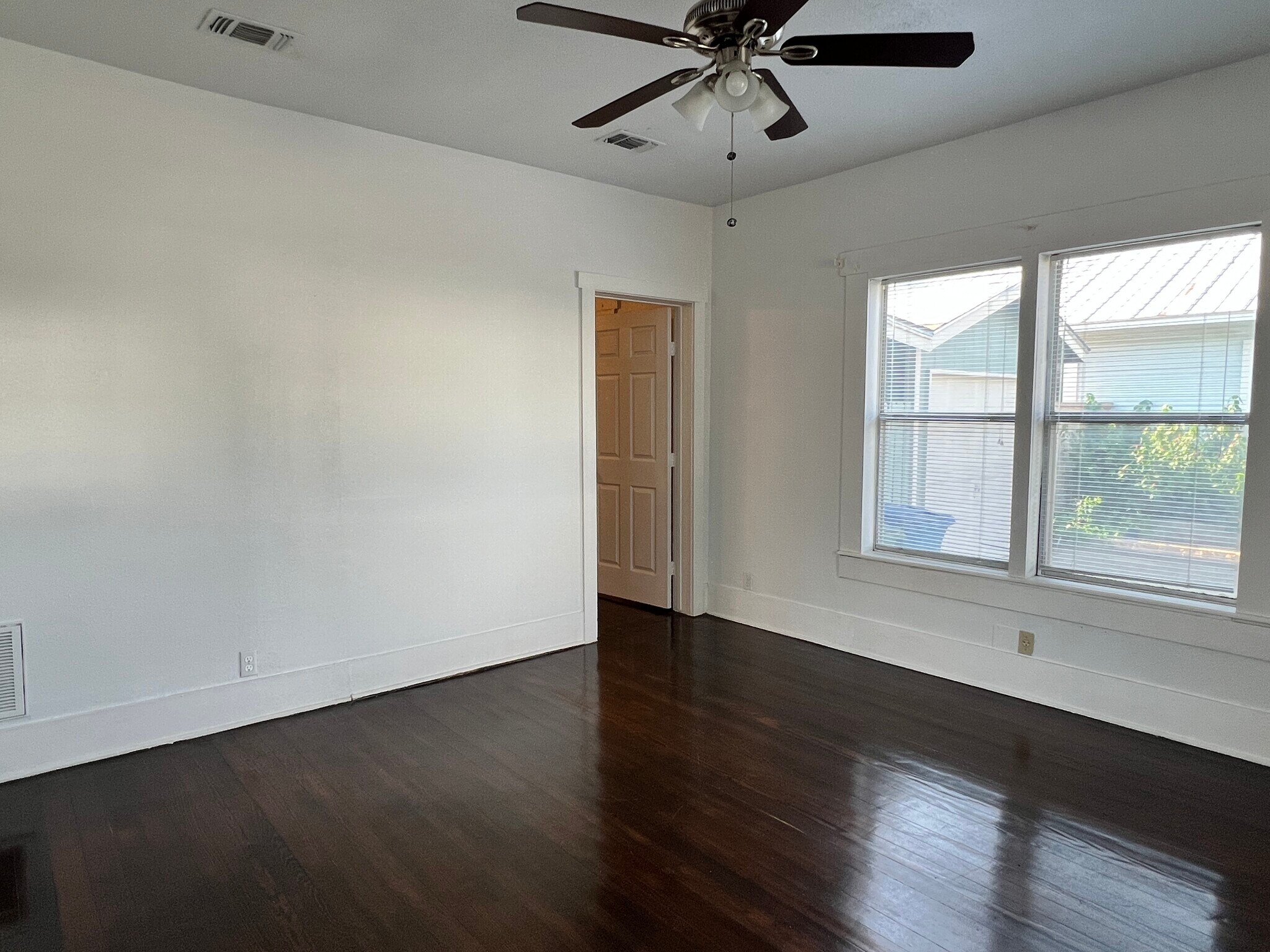 Building Photo - 131 Haynes Ave
