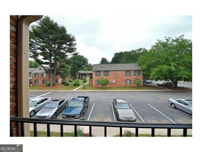 Building Photo - 3097 Colonial Way