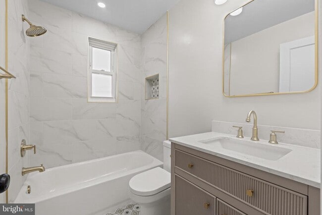 Building Photo - 340 Wesmond Dr