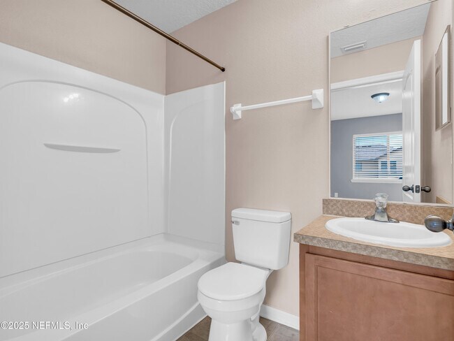 Building Photo - 422 Cabernet Pl