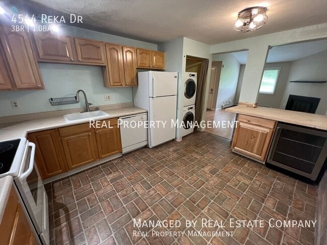 Building Photo - 4544 Reka Dr