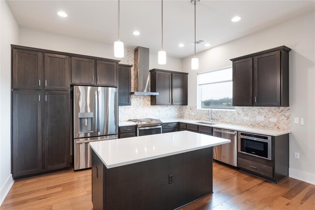 Building Photo - 7913 Floracita Ln