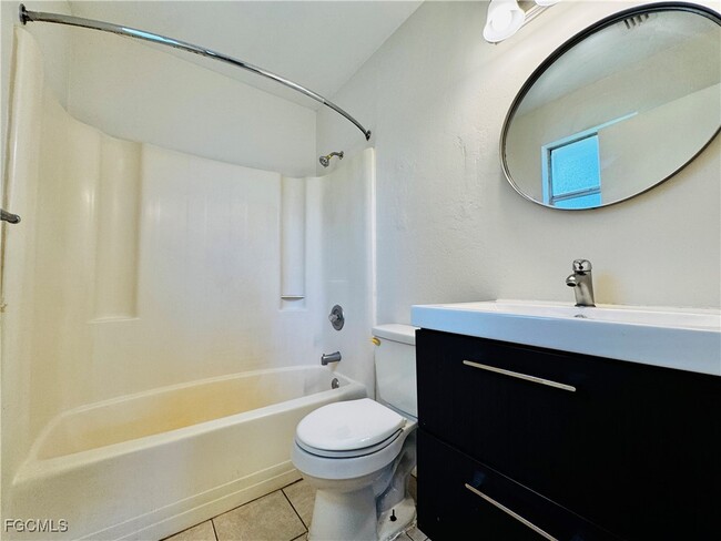 Building Photo - 3313 14th St SW