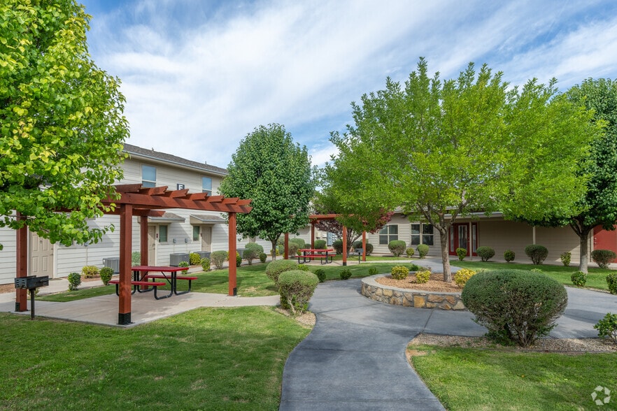 Primary Photo - Desert Sky Townhomes