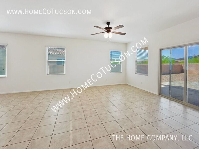Building Photo - 7540 S Circulo Rio Blanco