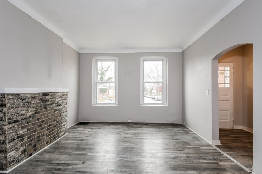 Building Photo - 929 Fillmore St