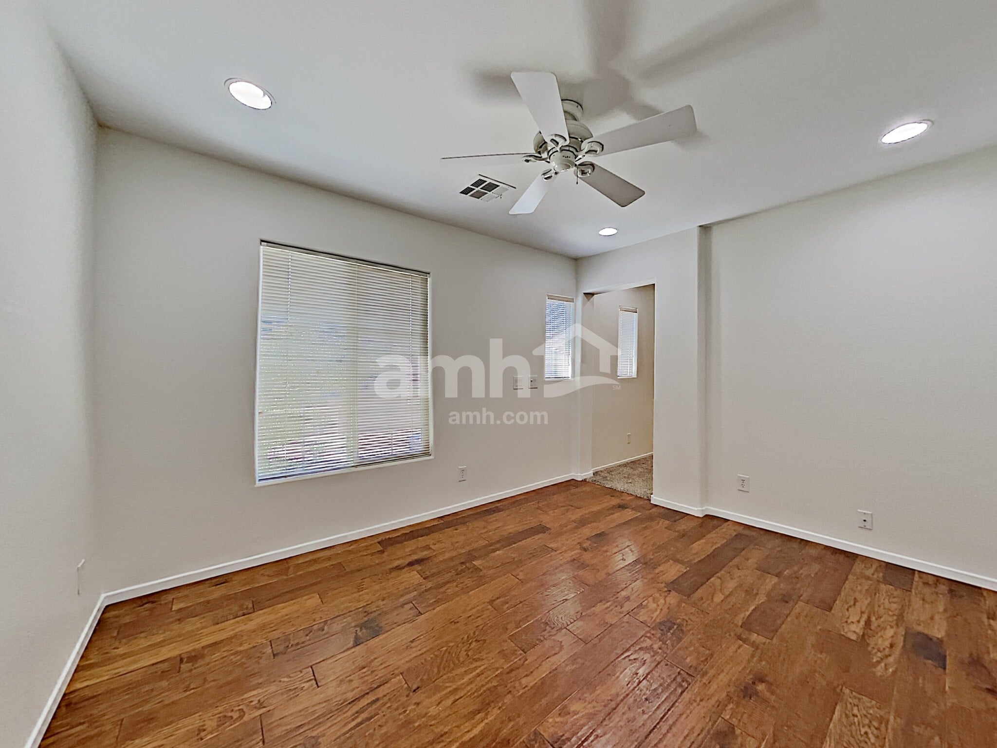 Building Photo - 10580 Elberton Ave
