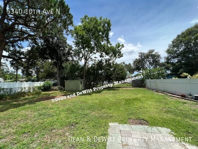 Building Photo - 5340 10th Ave N