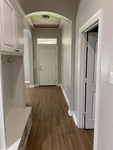 Building Photo - 2021 Fairmount Park Dr