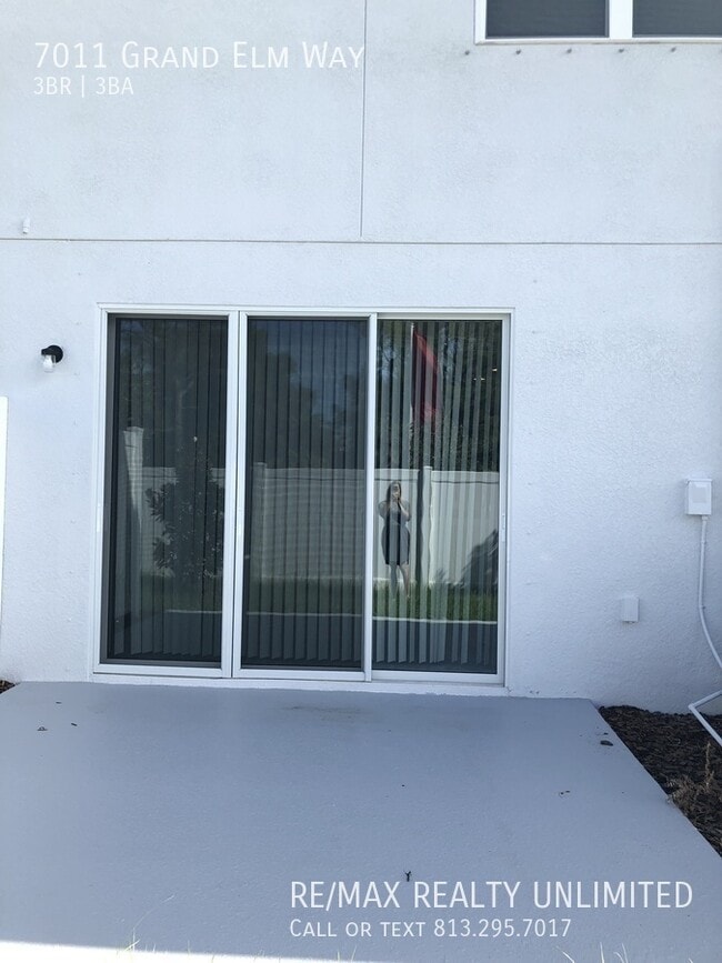 Building Photo - 7011 Grand Elm Dr