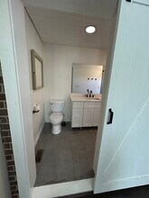 Building Photo - 413 McCarty Hollow Rd