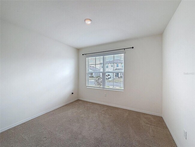 Building Photo - 1880 Basenji Dr