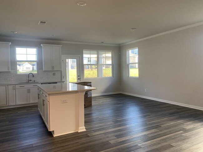 Building Photo - 1003 Gemma Dr