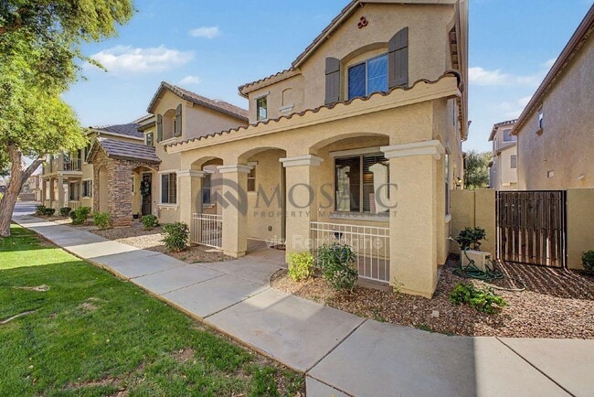 Building Photo - 3784 E Santa Fe Ln